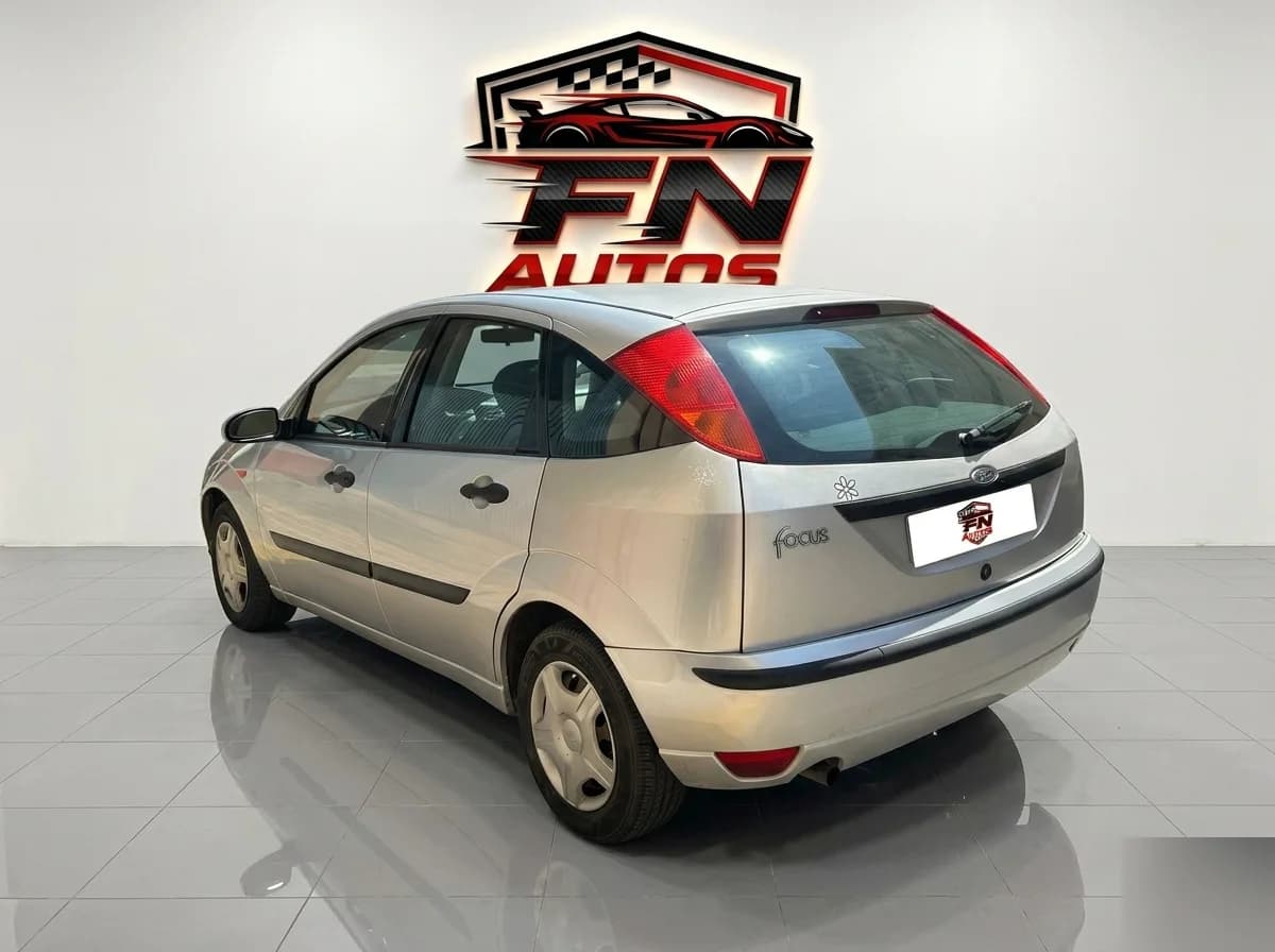 Ford Focus 2002 - coche ocasión Almazora 4