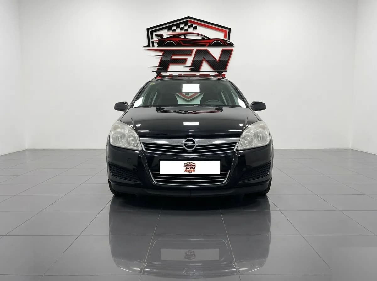 Opel Astra 2008 - coche ocasión Almazora 2