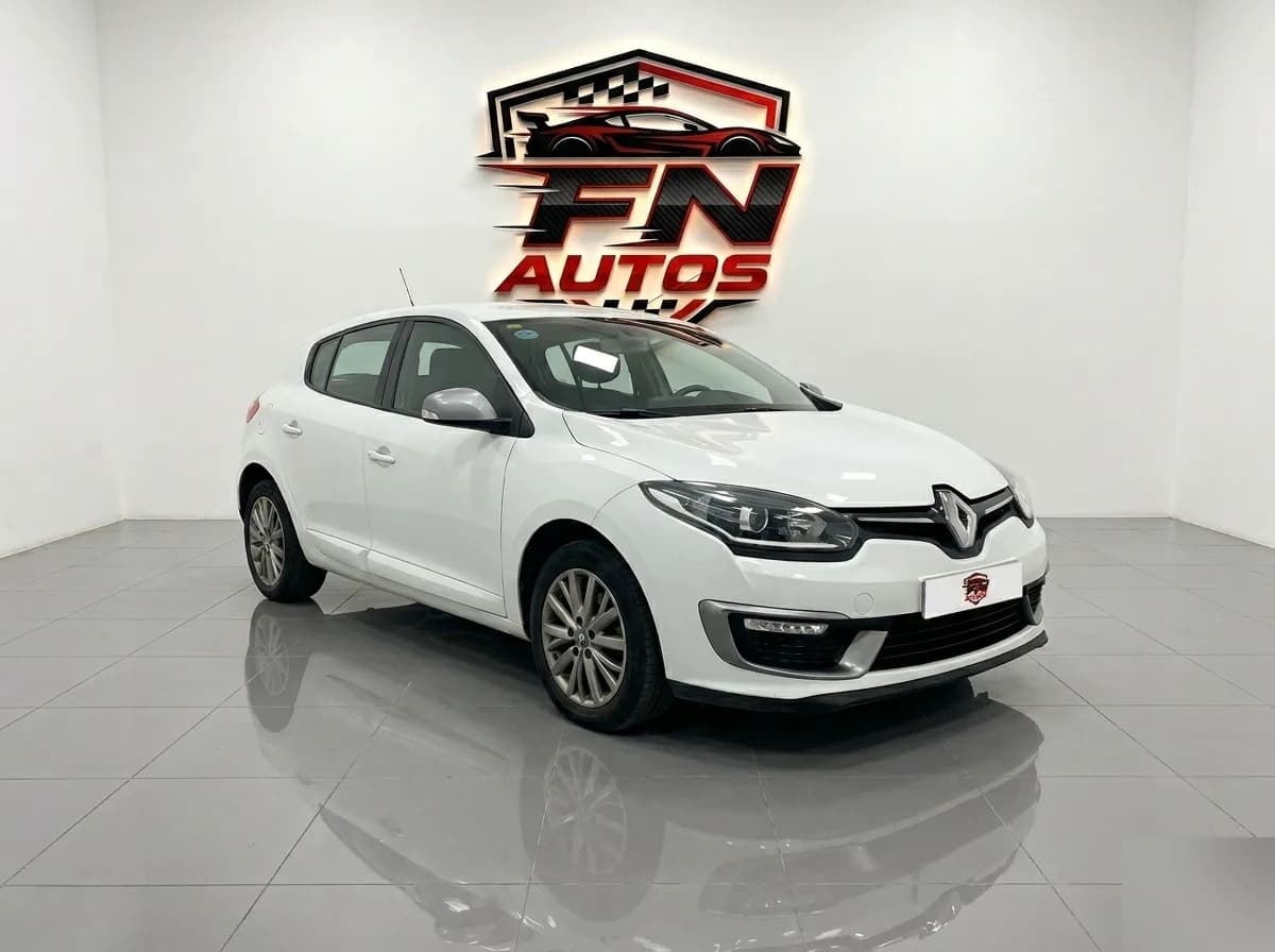 Renault Megane TCe 2014 - coche ocasión Almazora 10