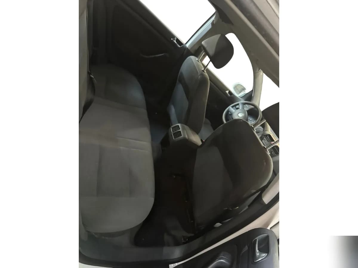 Volkswagen Golf 2004 - coche ocasión Almazora 7
